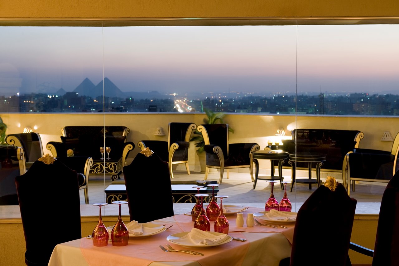 Reserva oferta de viaje o vacaciones en Hotel BARCELO CAIRO PYRAMIDS